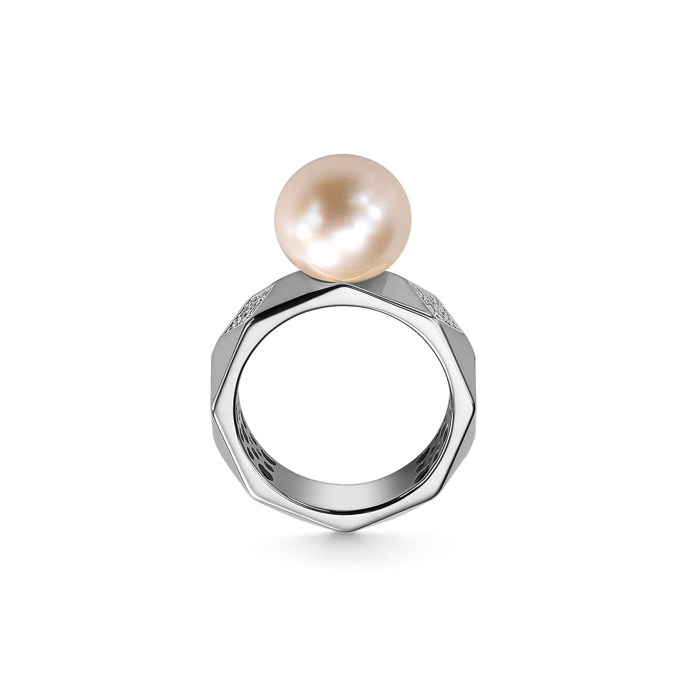 Кольцо от URBAN M из белого золота с крупной жемчужиной Эдисон